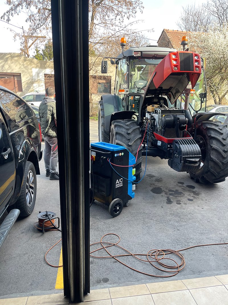 Auto klime Dača - punjenje klime poljoprivredna vozila