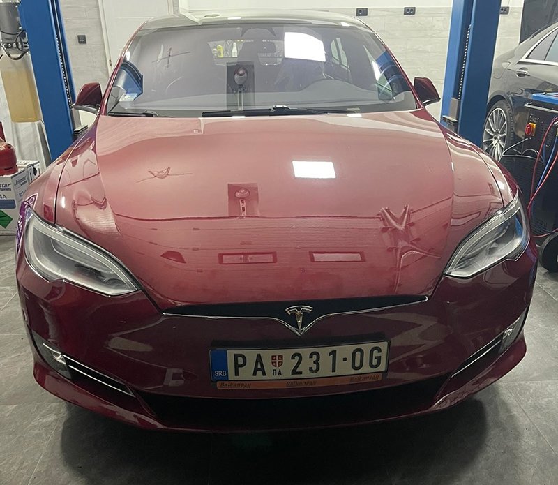 Auto klime Dača - popravka klime Tesla model S