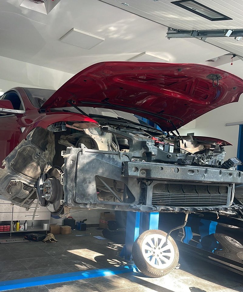 Auto klime Dača - popravka klime Tesla model S