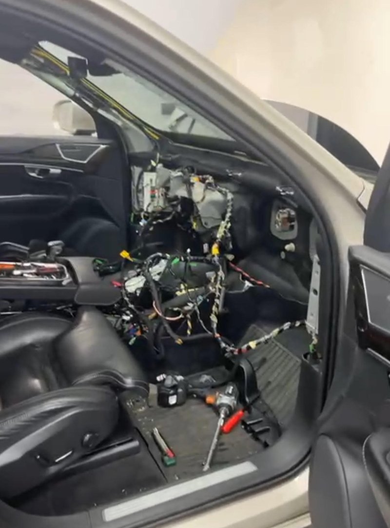 Auto klime Dača - profesionalni servis auto klima - zamena isparivača kabine (evaporatora) Volvo XC 90 - 2019. god