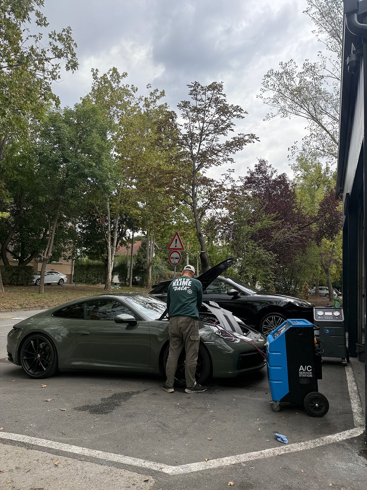 Auto klime Dača - punjenje klima uređaja - gas R1234yf